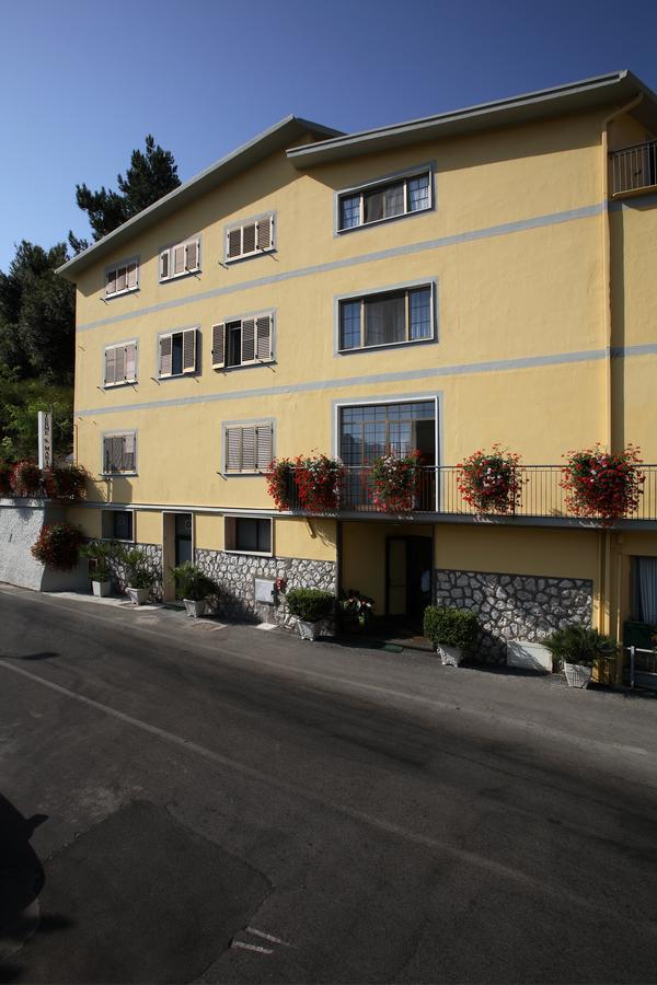 Albergo Terme Santamaria Castelforte Bagian luar foto
