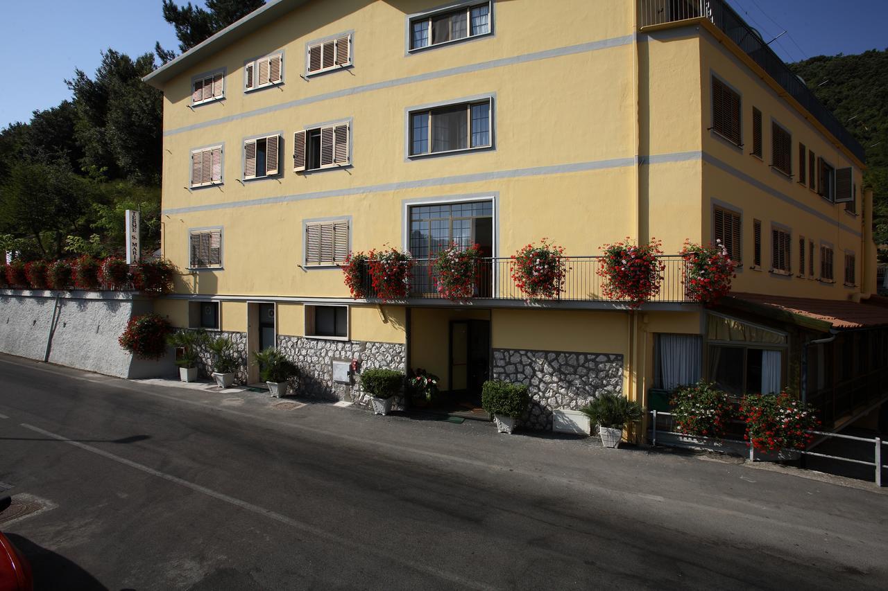 Albergo Terme Santamaria Castelforte Bagian luar foto