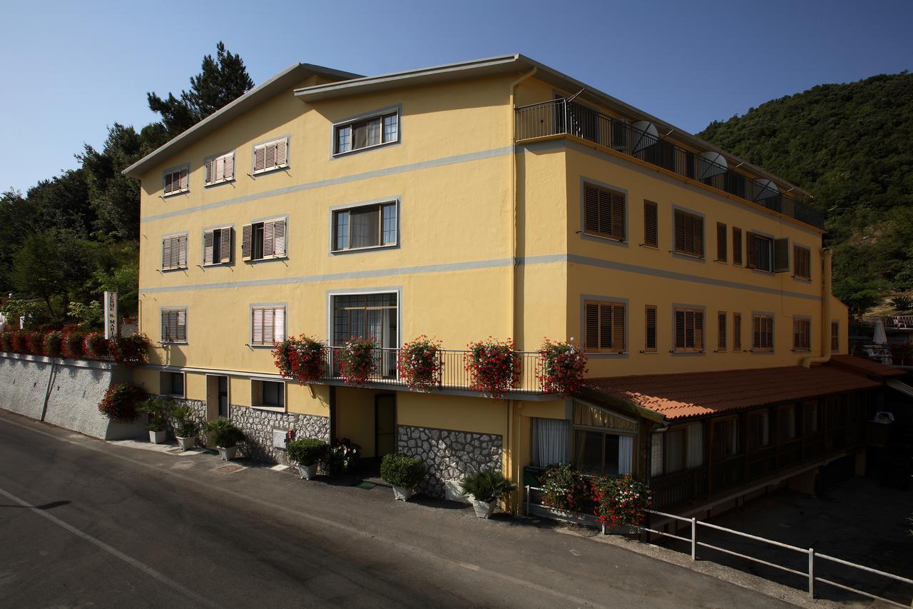 Albergo Terme Santamaria Castelforte Bagian luar foto